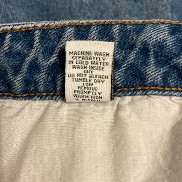 Rue 21 - medium wash blue jeans with black butterfly prints - sizer 16 - Picture 5 of 5